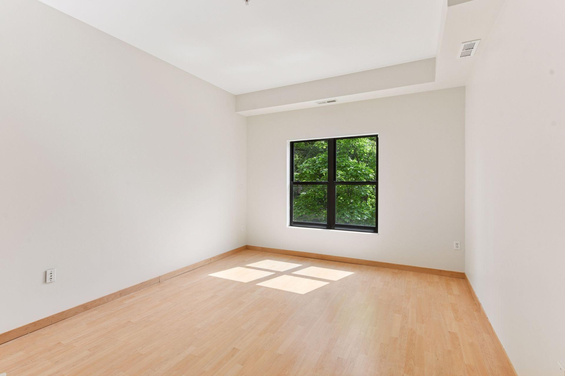 3707 Grand Way Unit: 101