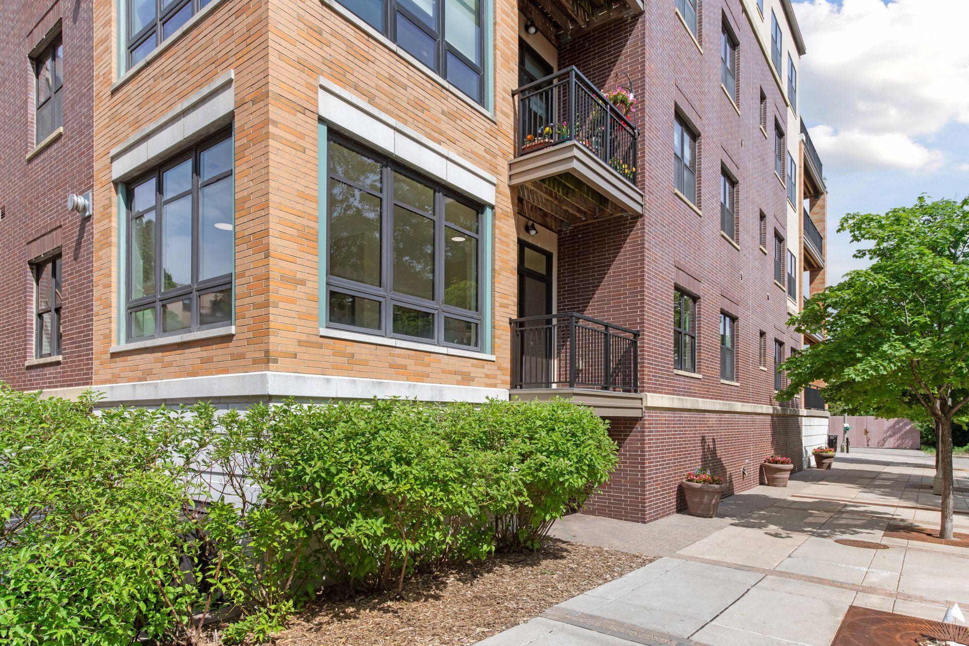 3707 Grand Way Unit: 101