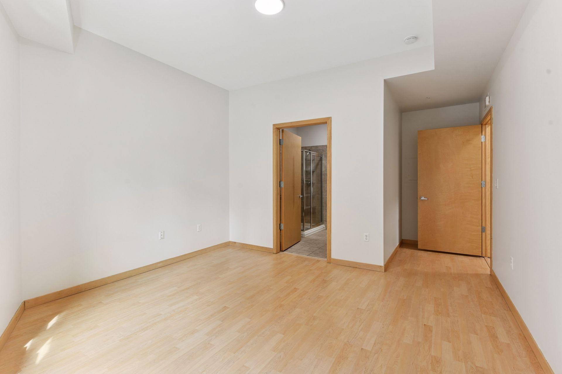 3707 Grand Way Unit: 101