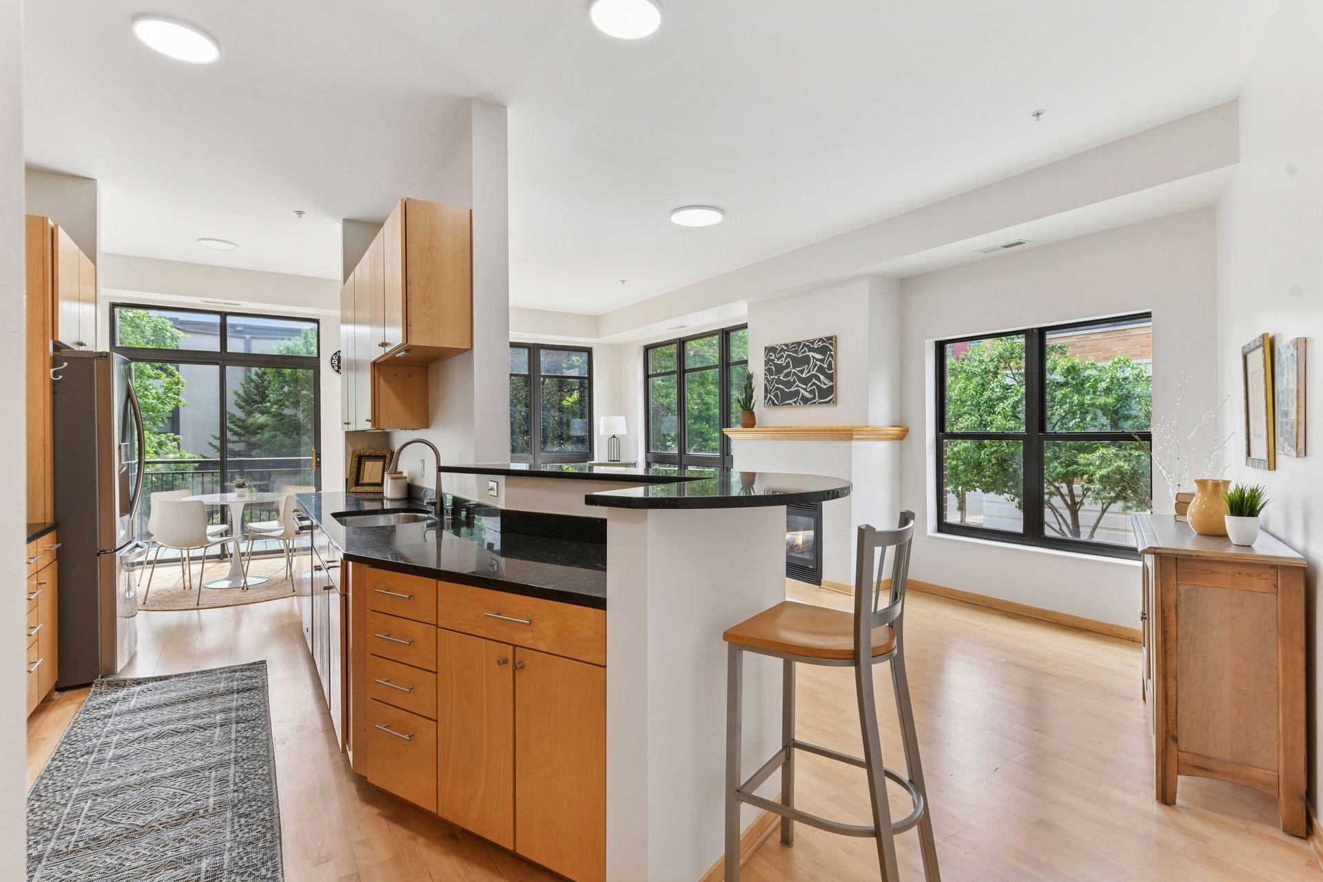 3707 Grand Way Unit: 101