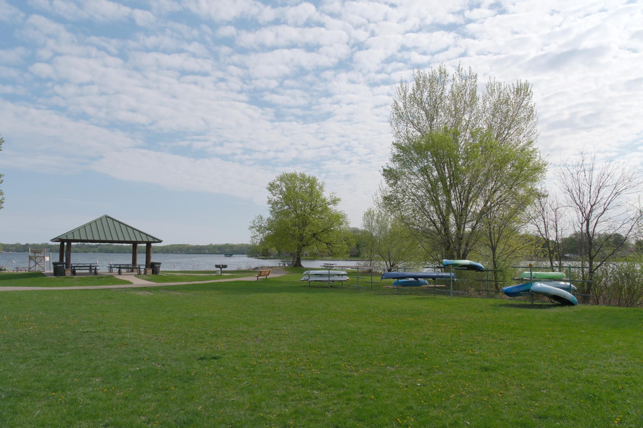 1601 W Medicine Lake Drive