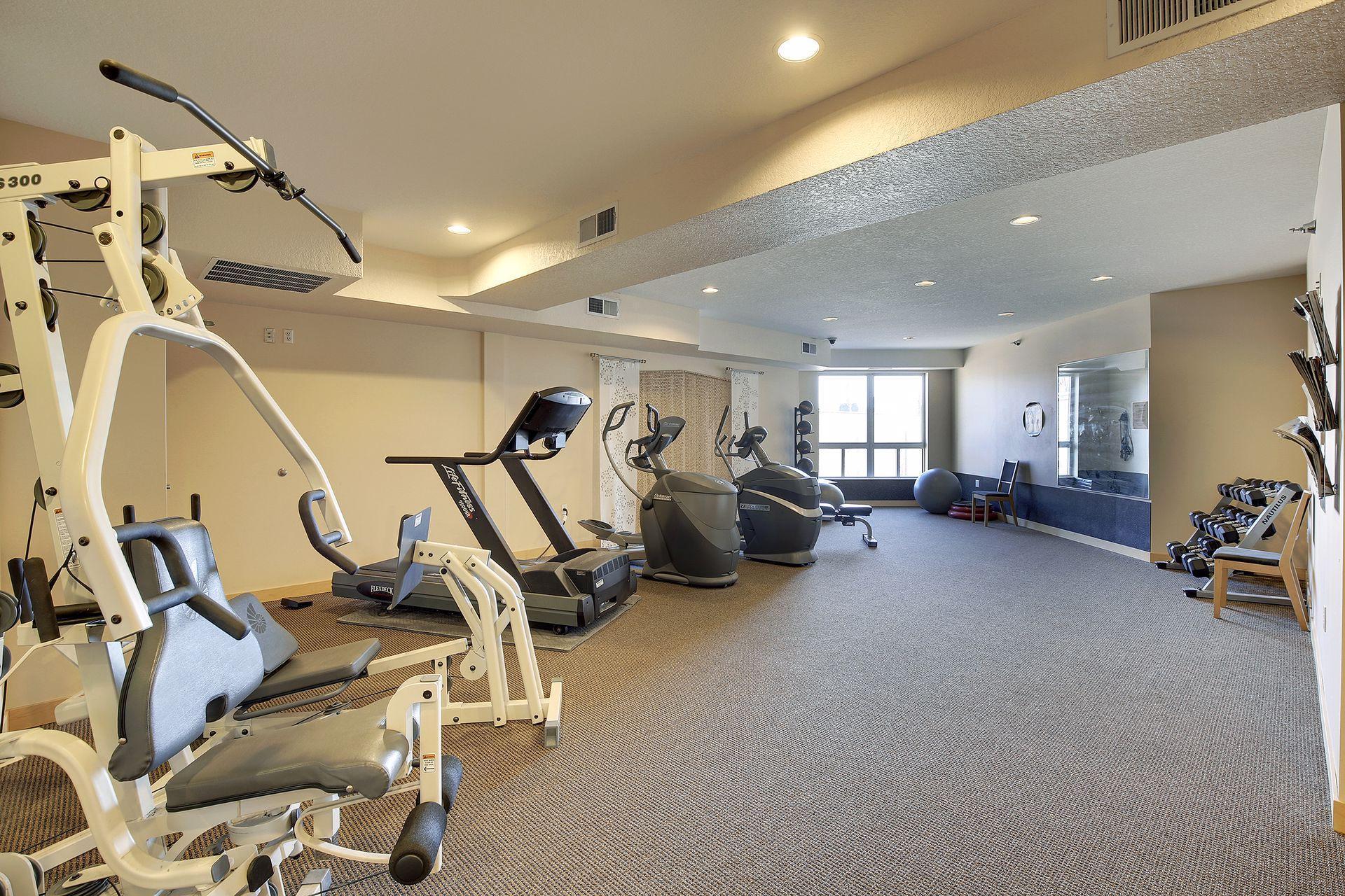 2600 University Avenue SE Unit: 204