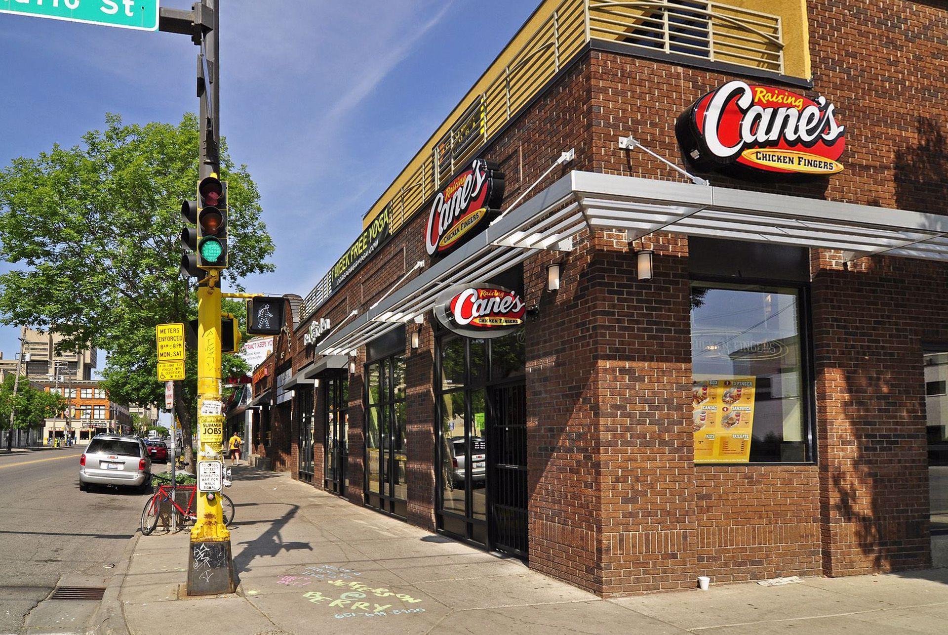 2600 University Avenue SE Unit: 204