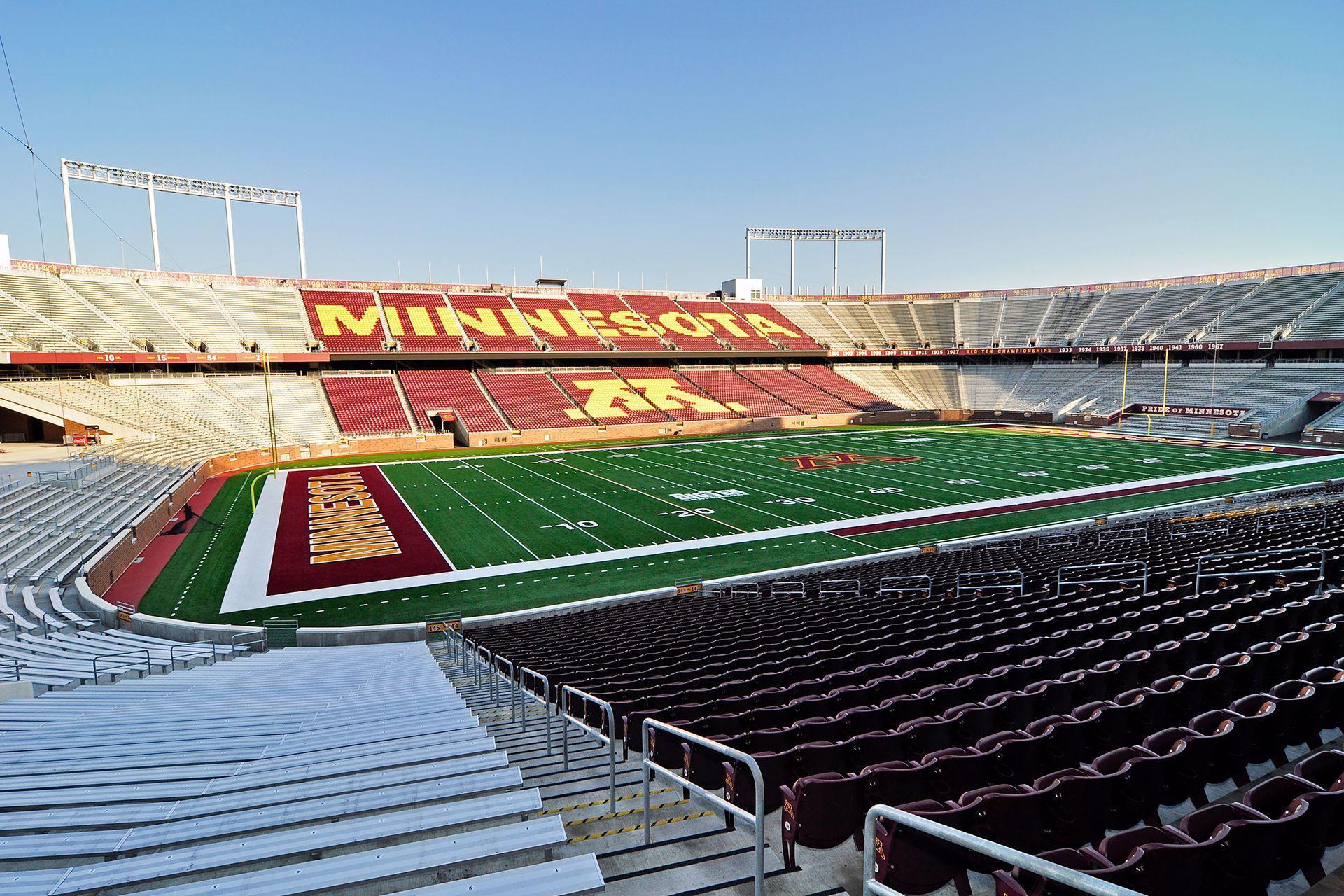 2600 University Avenue SE Unit: 204