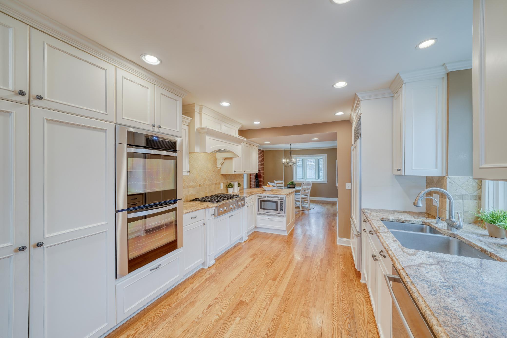 2765 Casco Point Road