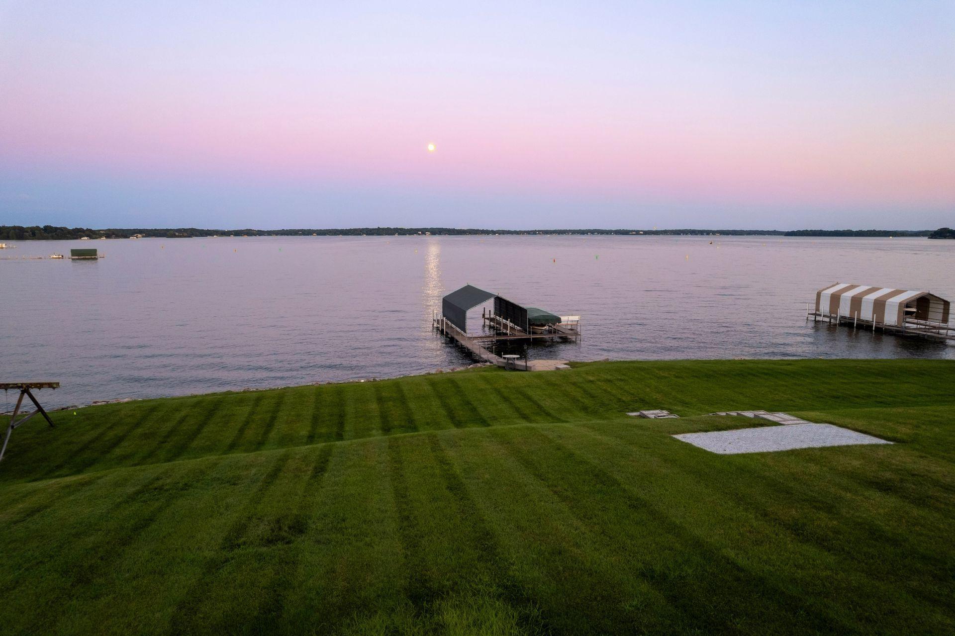 1305 Shoreline Drive