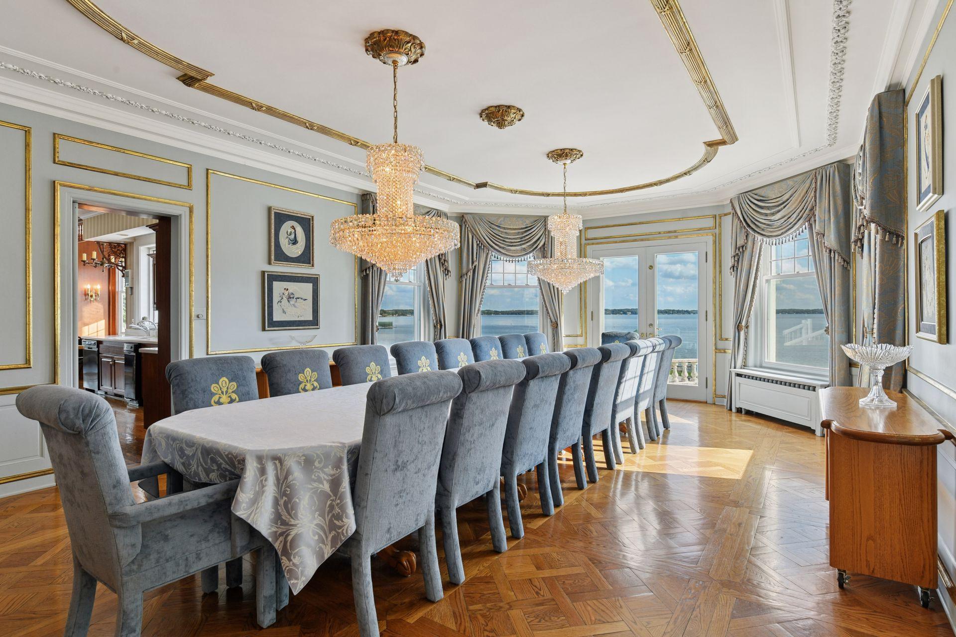 1305 Shoreline Drive