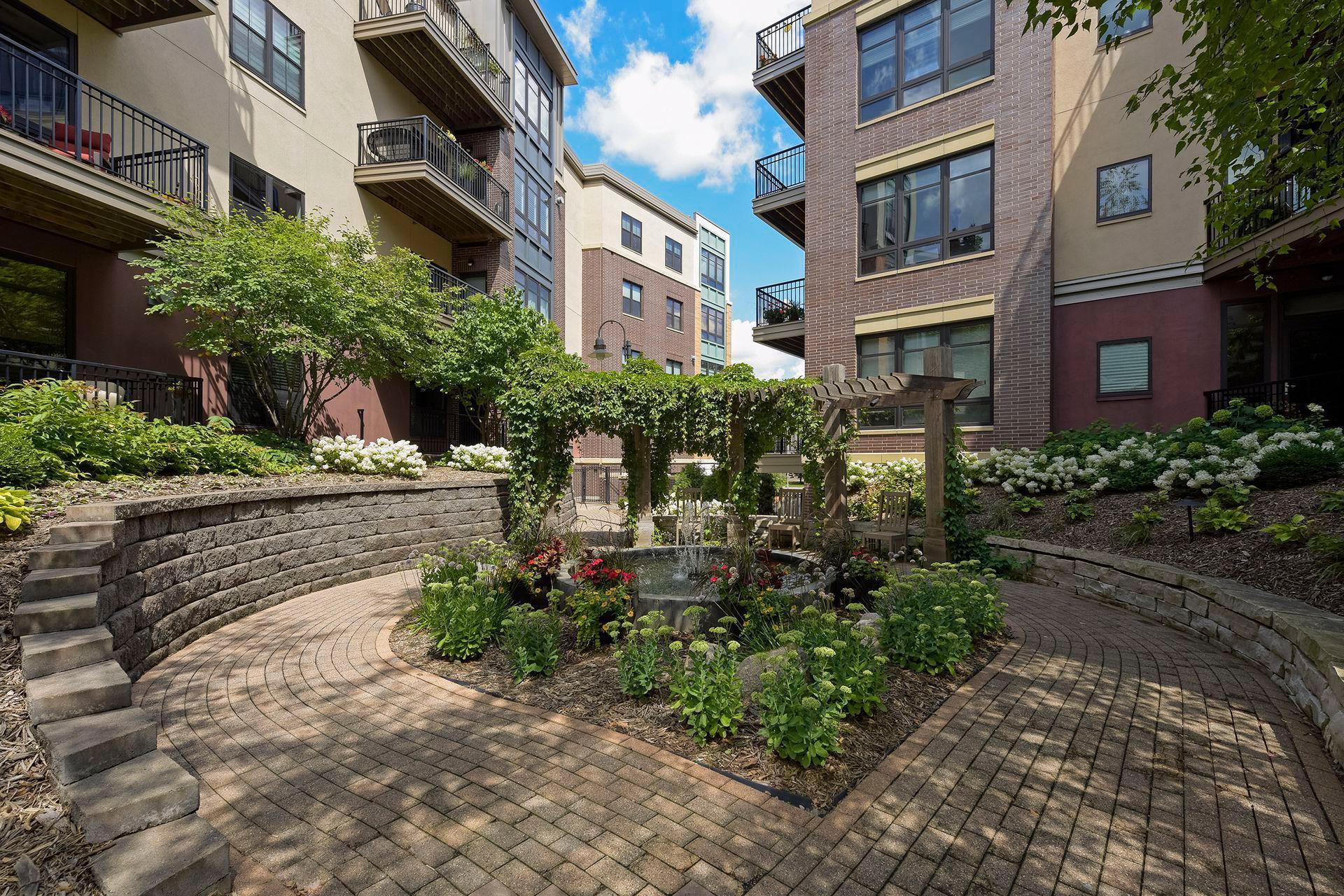 3709 Grand Way Unit: 227
