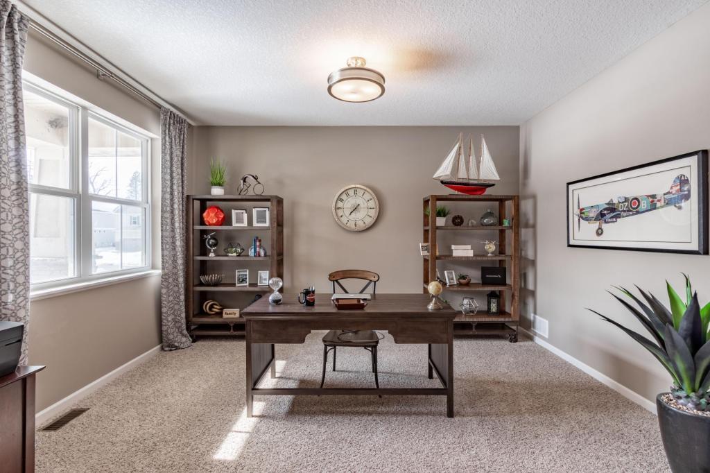 5592 Orchard Cove