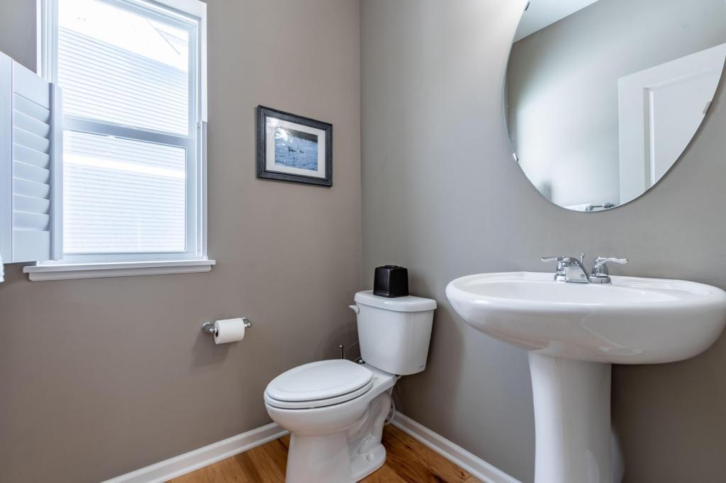 5592 Orchard Cove