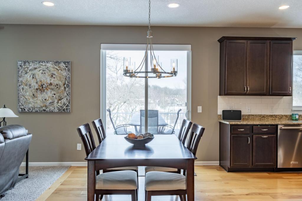 5592 Orchard Cove