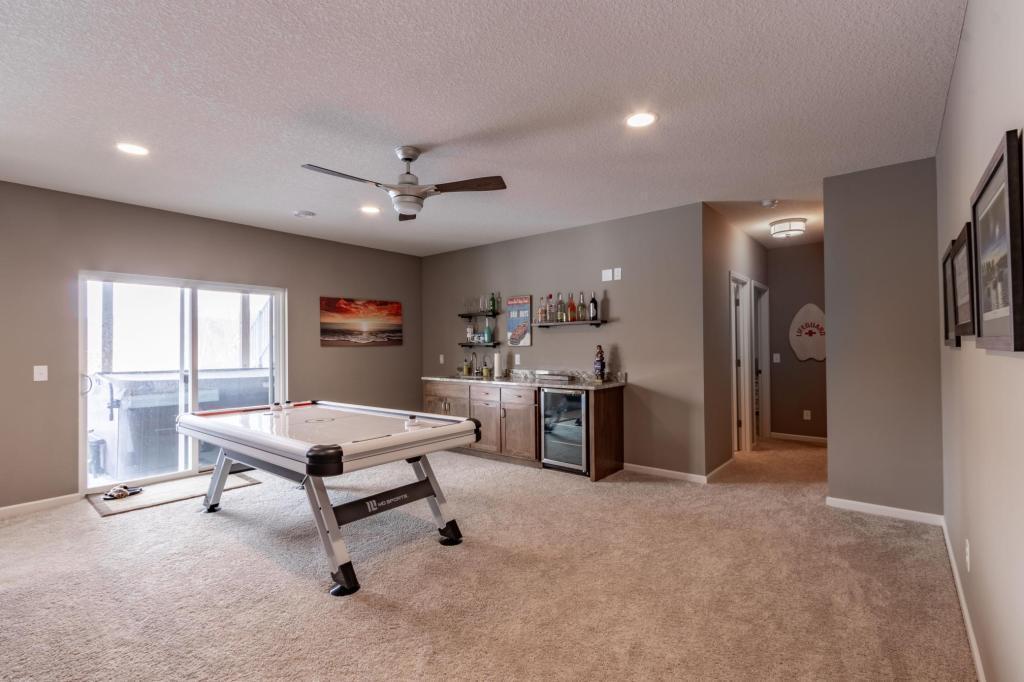 5592 Orchard Cove