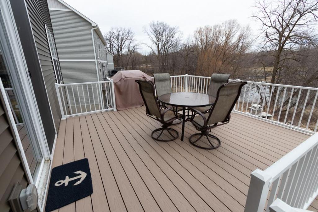 5592 Orchard Cove
