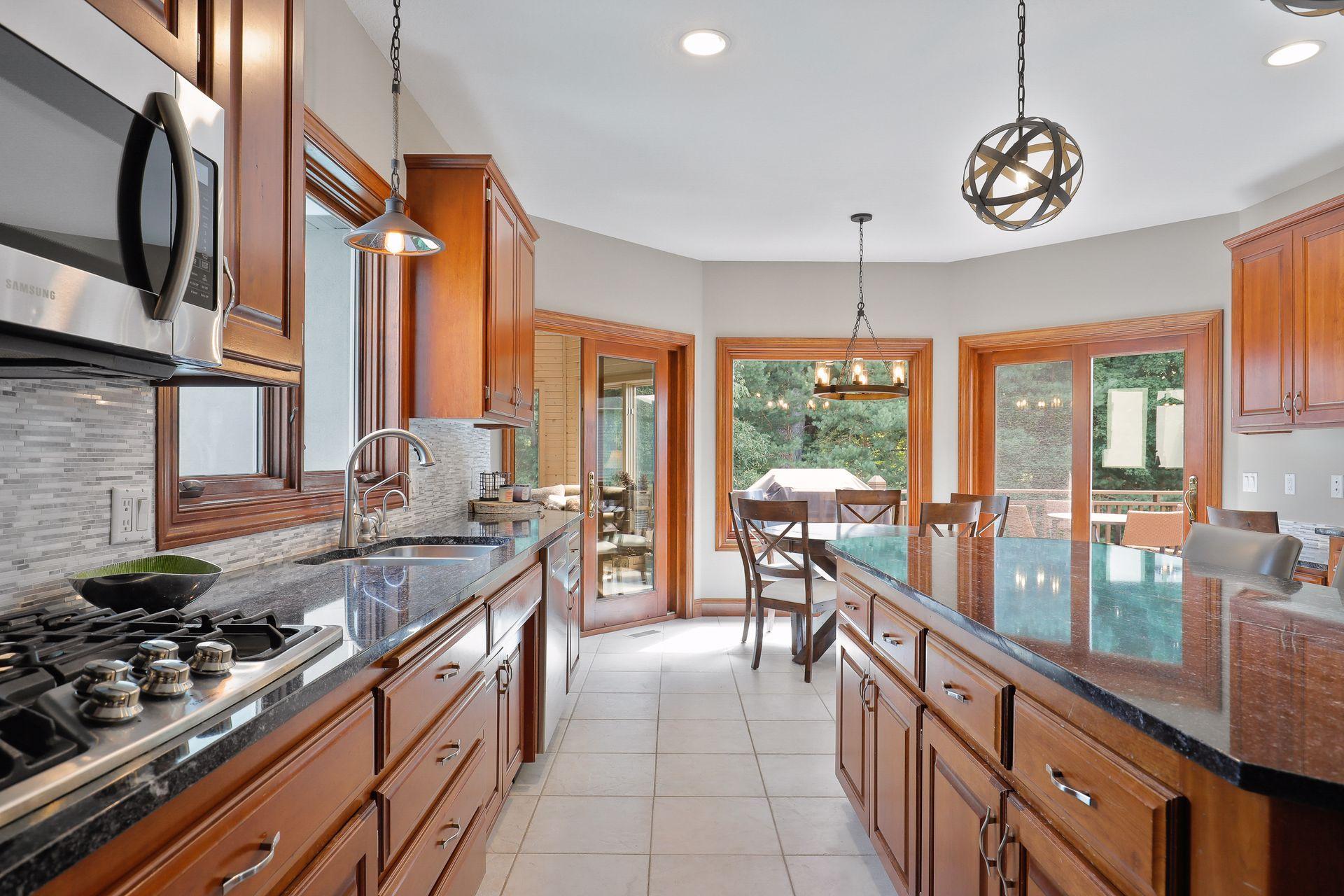 960 Bayside Lane