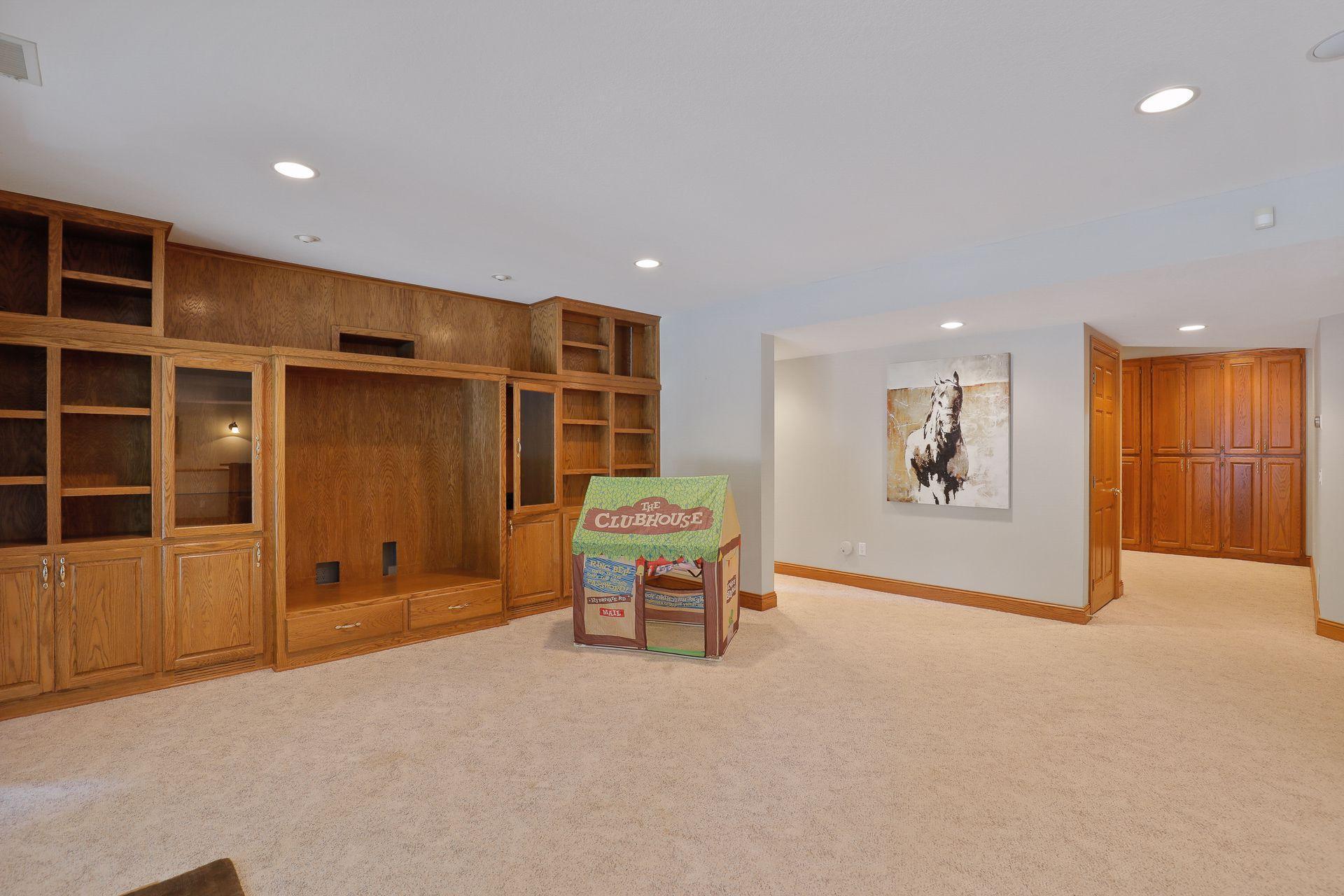 960 Bayside Lane