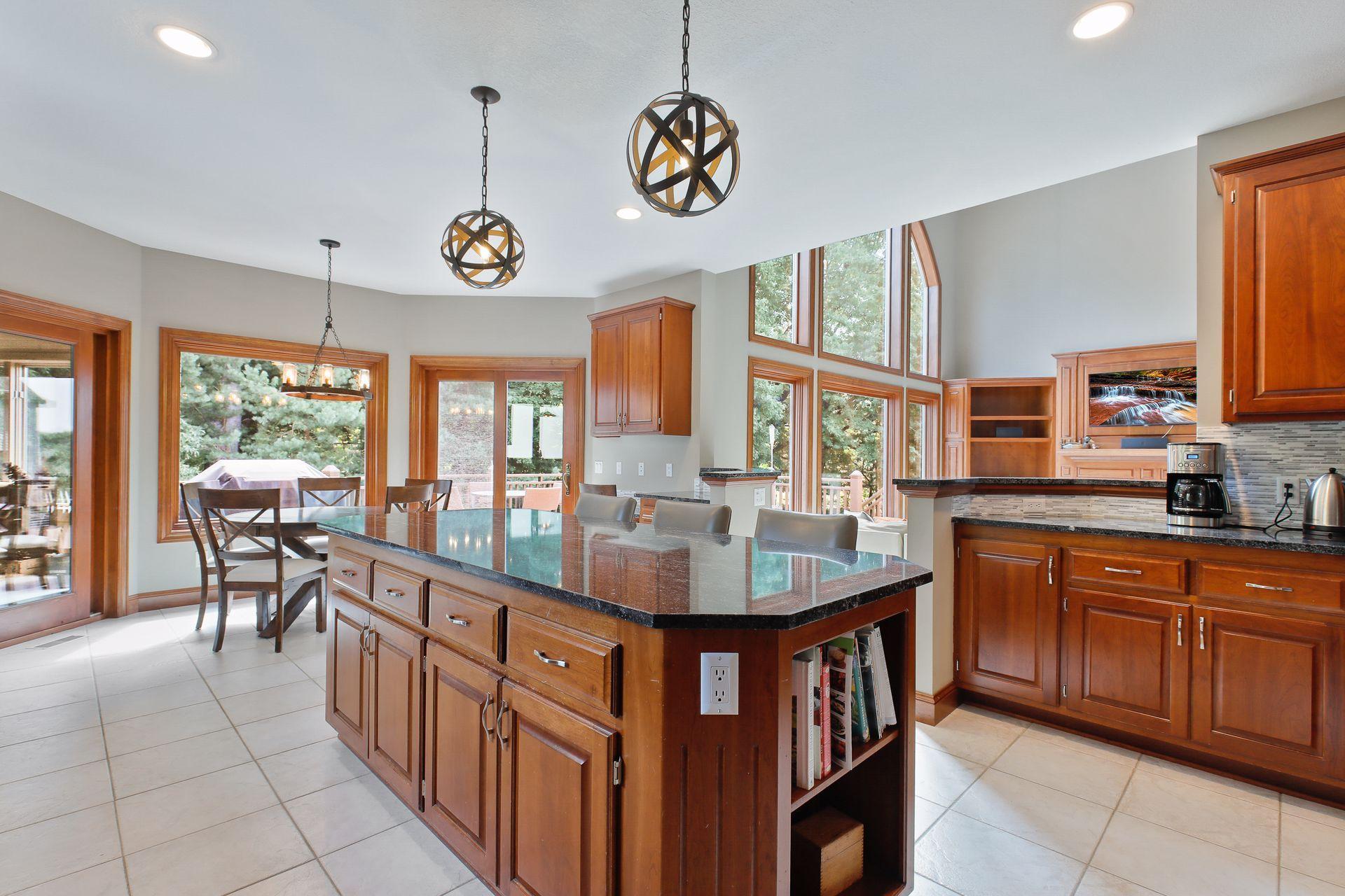 960 Bayside Lane