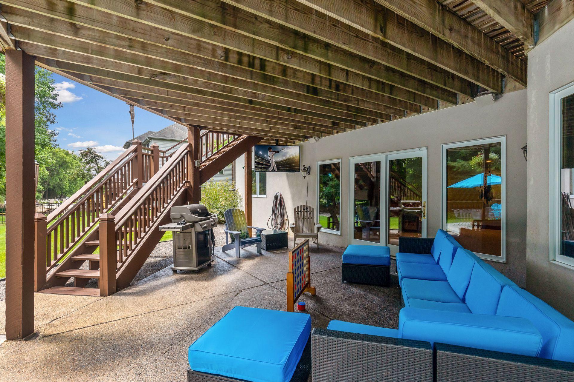 960 Bayside Lane