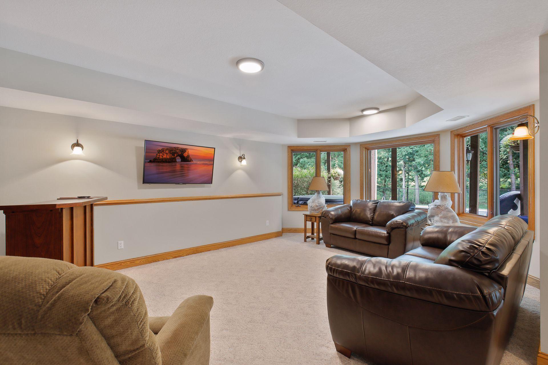 960 Bayside Lane