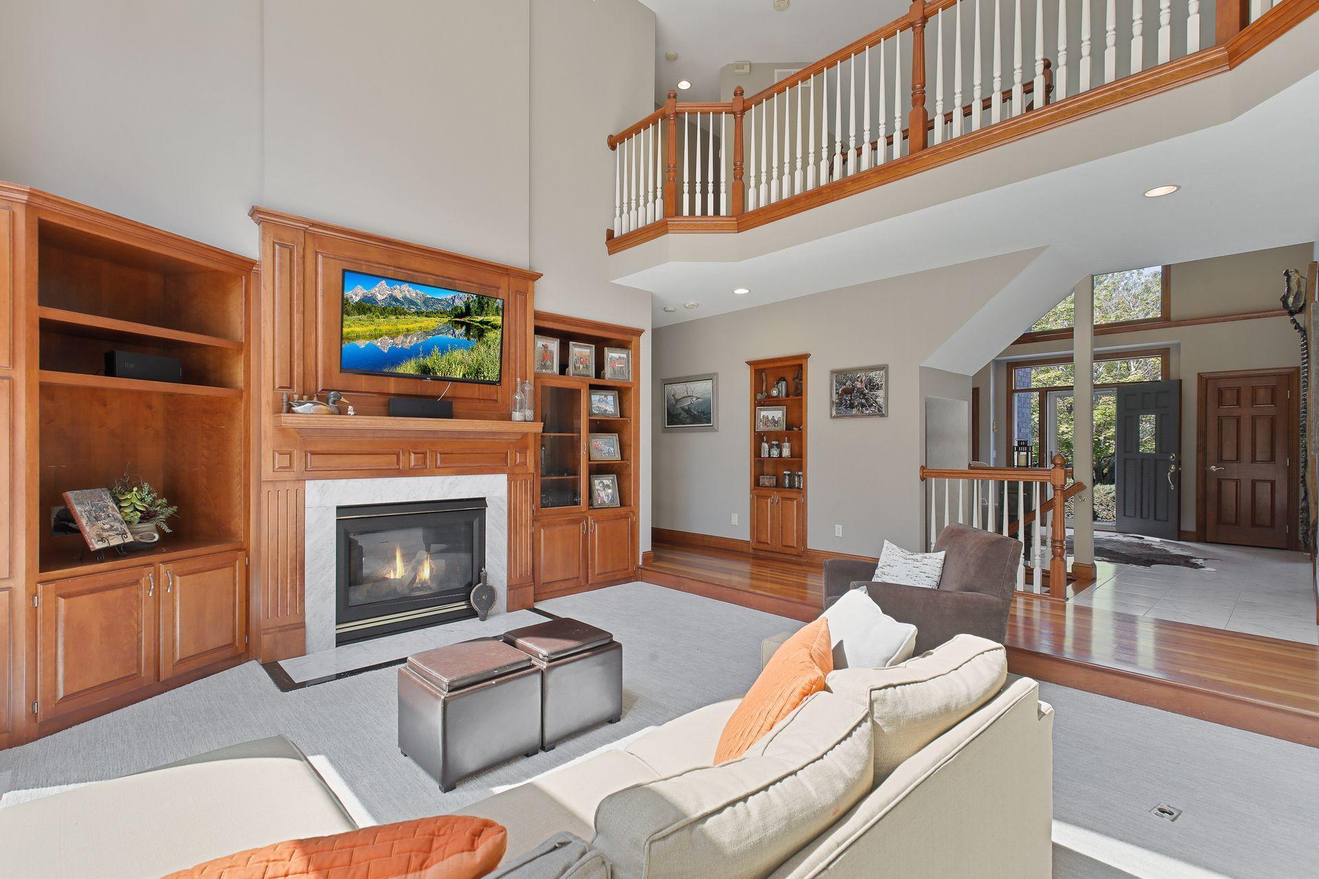 960 Bayside Lane