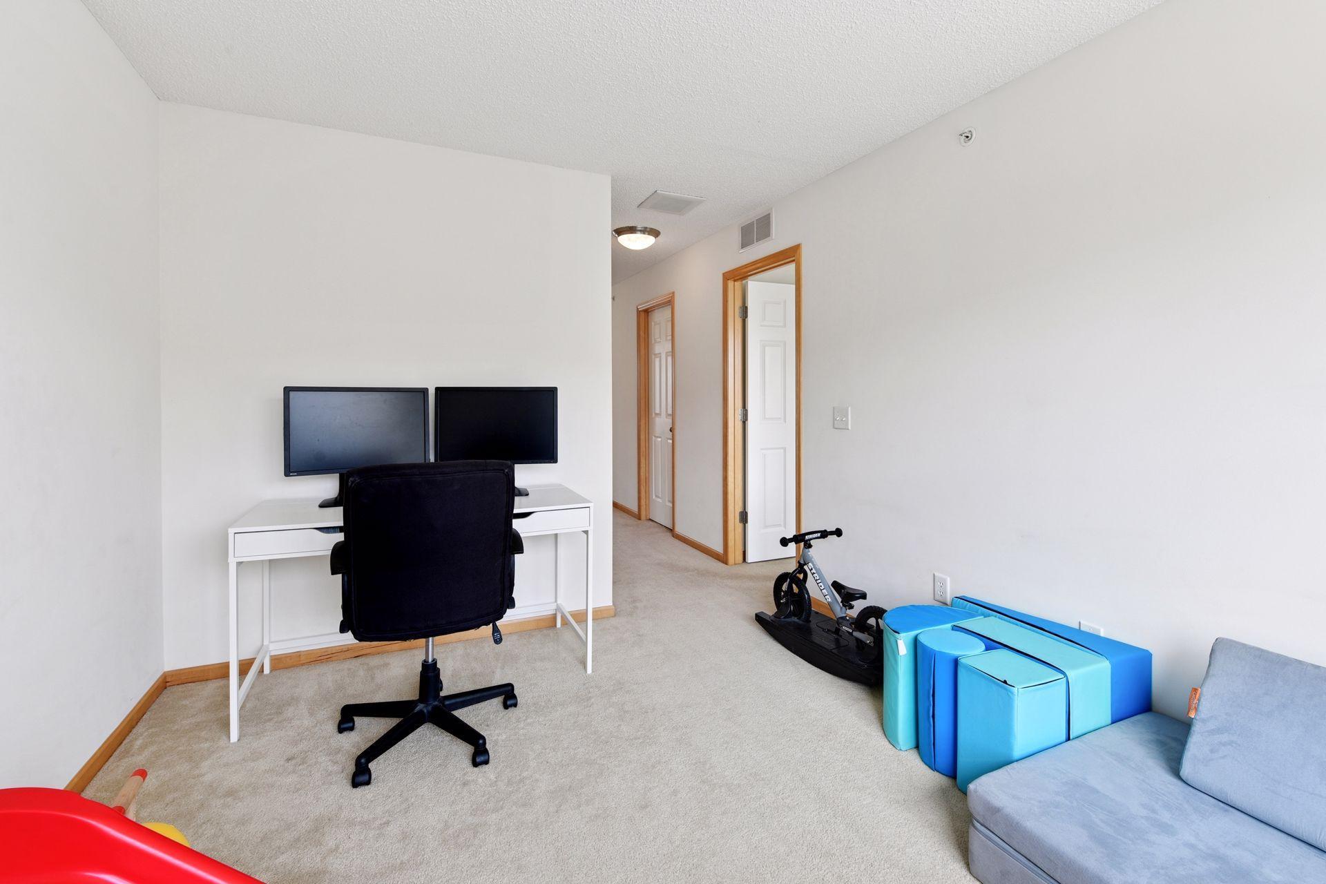 1822 Colonial Lane Unit: 3