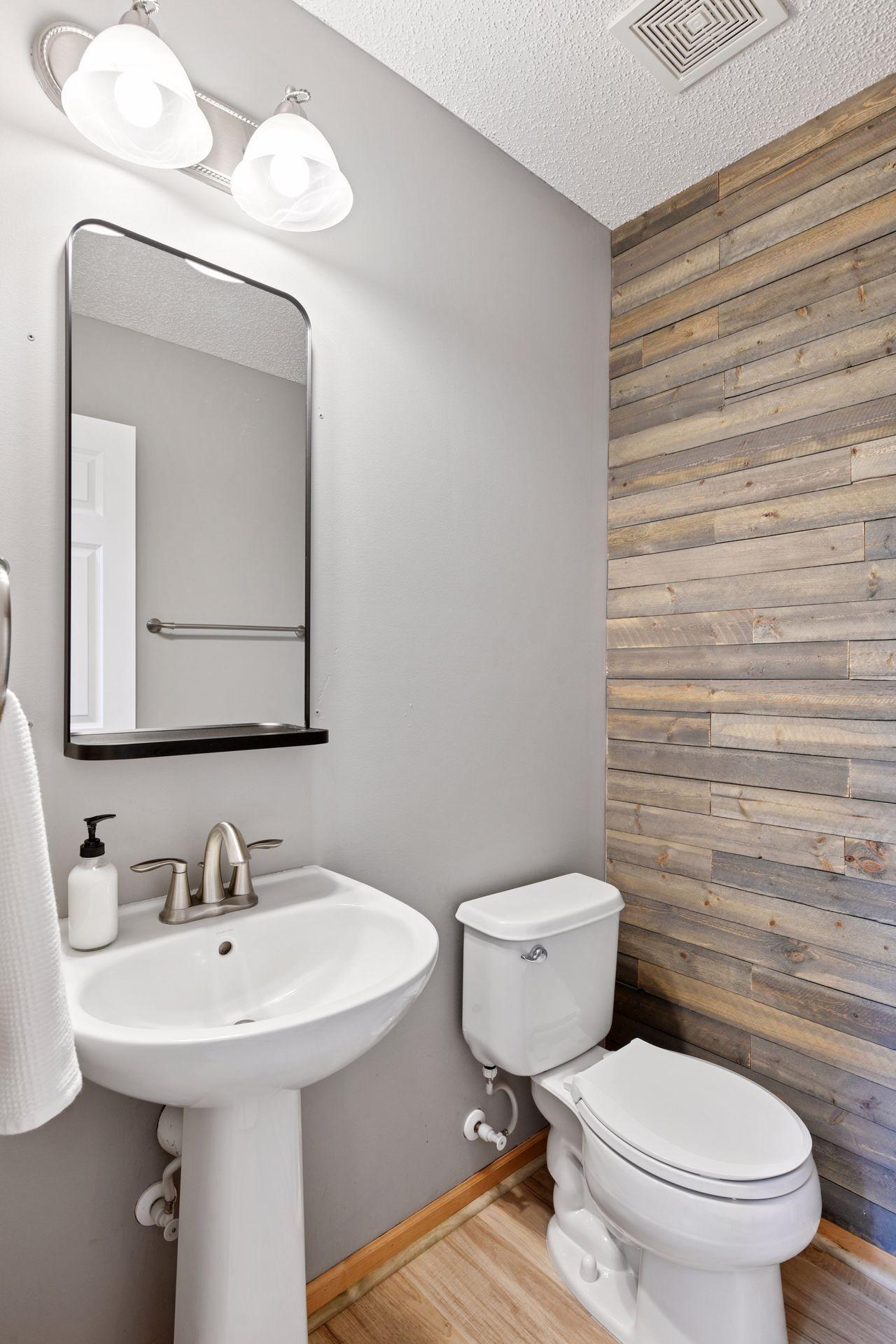 1822 Colonial Lane Unit: 3