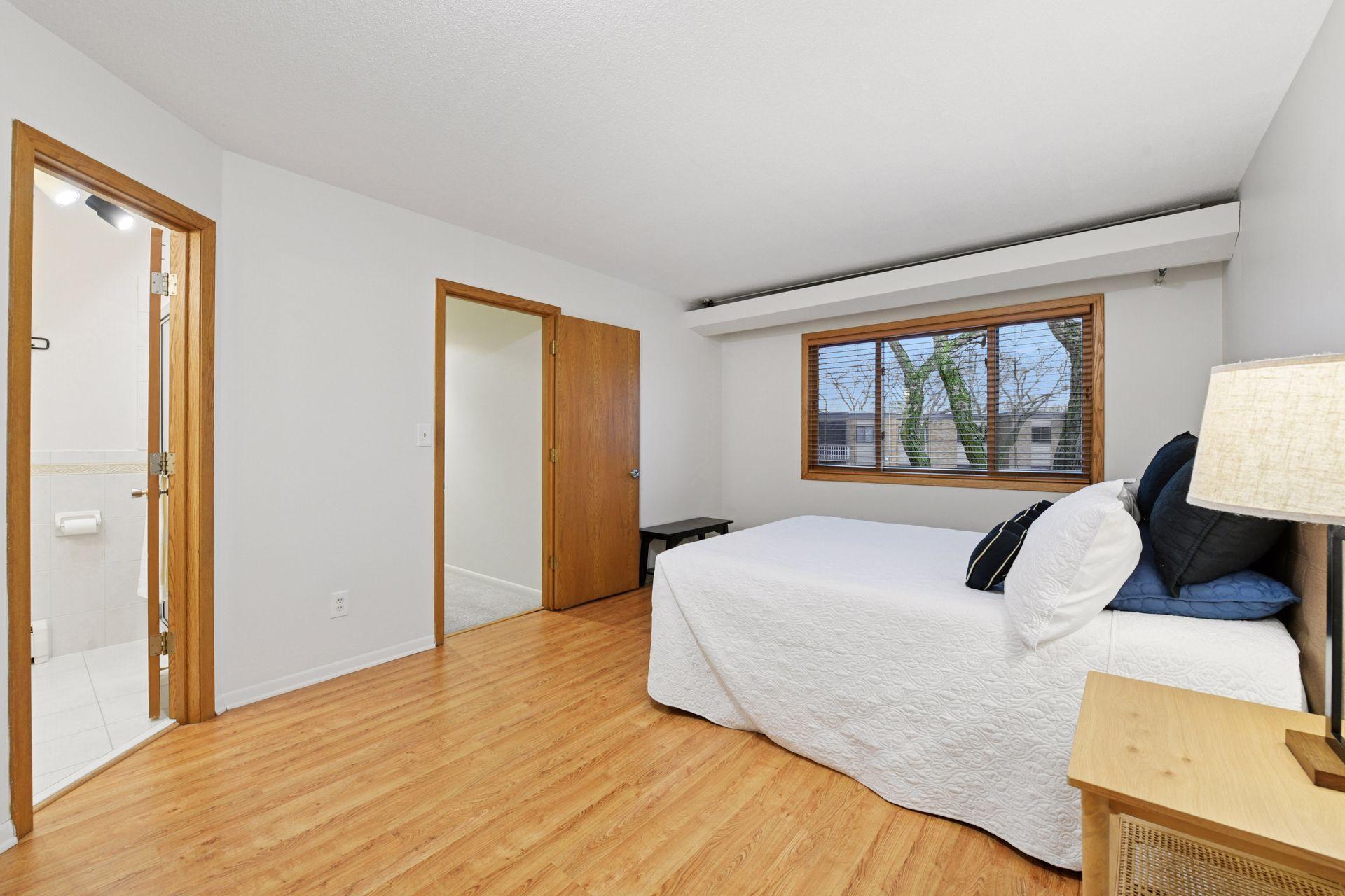5420 Three Points Boulevard Unit: 232