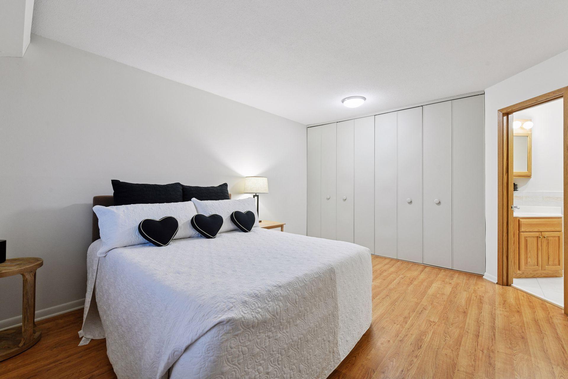 5420 Three Points Boulevard Unit: 232