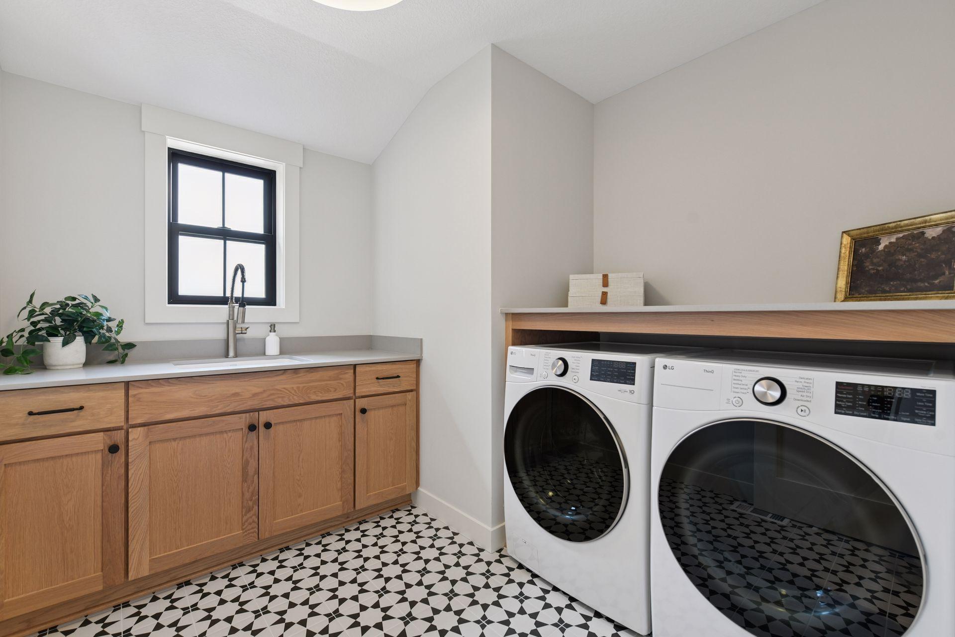 4612 Meadowview Lane