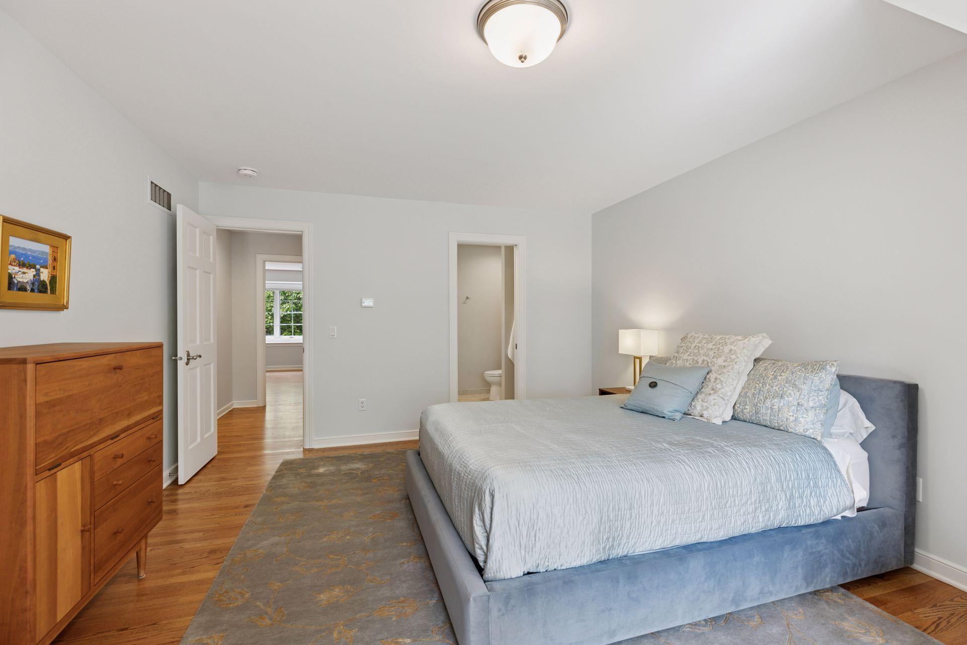 490 Old Long Lake Road