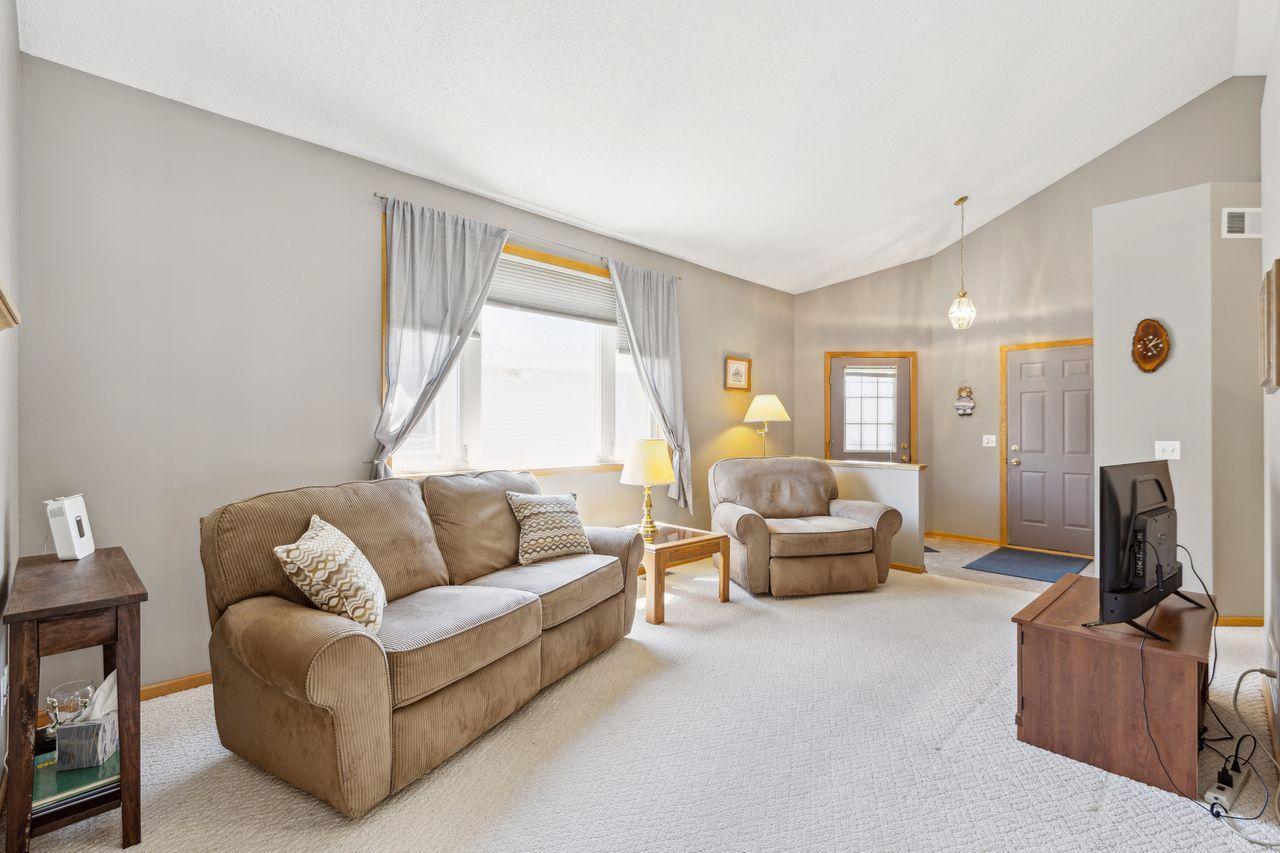 3803 Meadowview Way