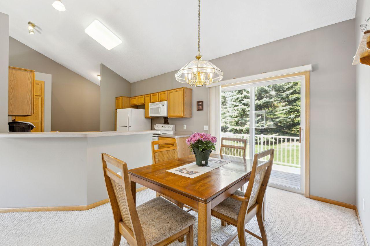3803 Meadowview Way