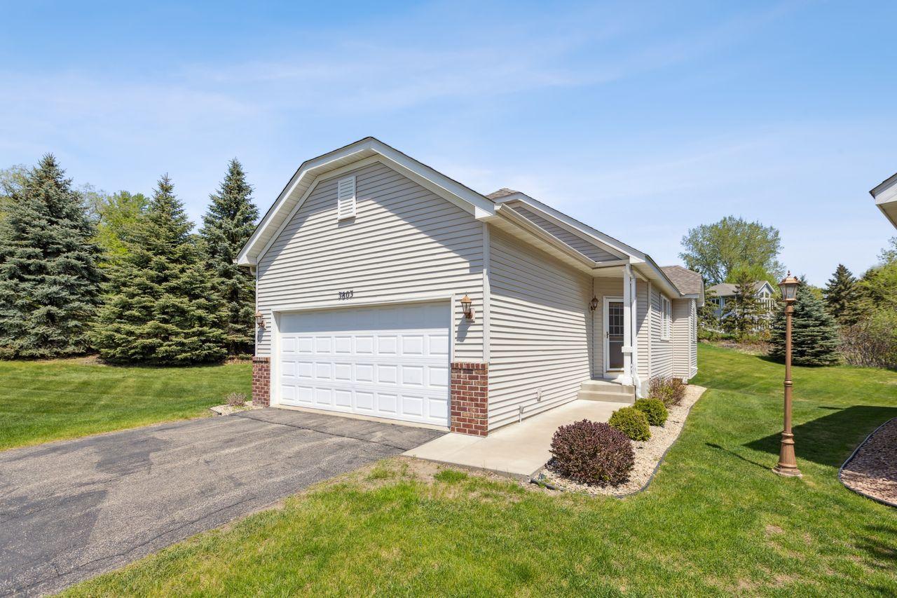 3803 Meadowview Way