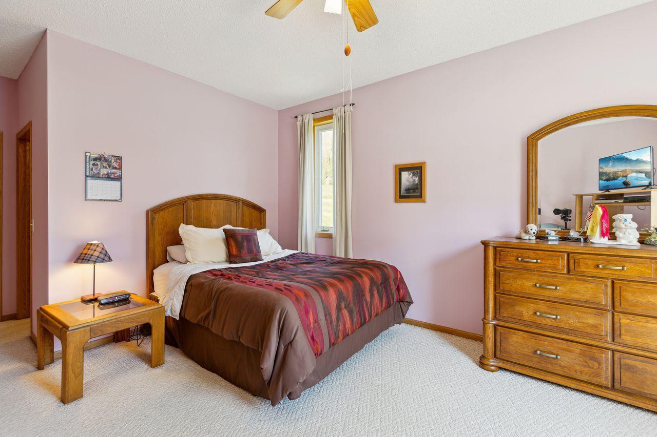 3803 Meadowview Way