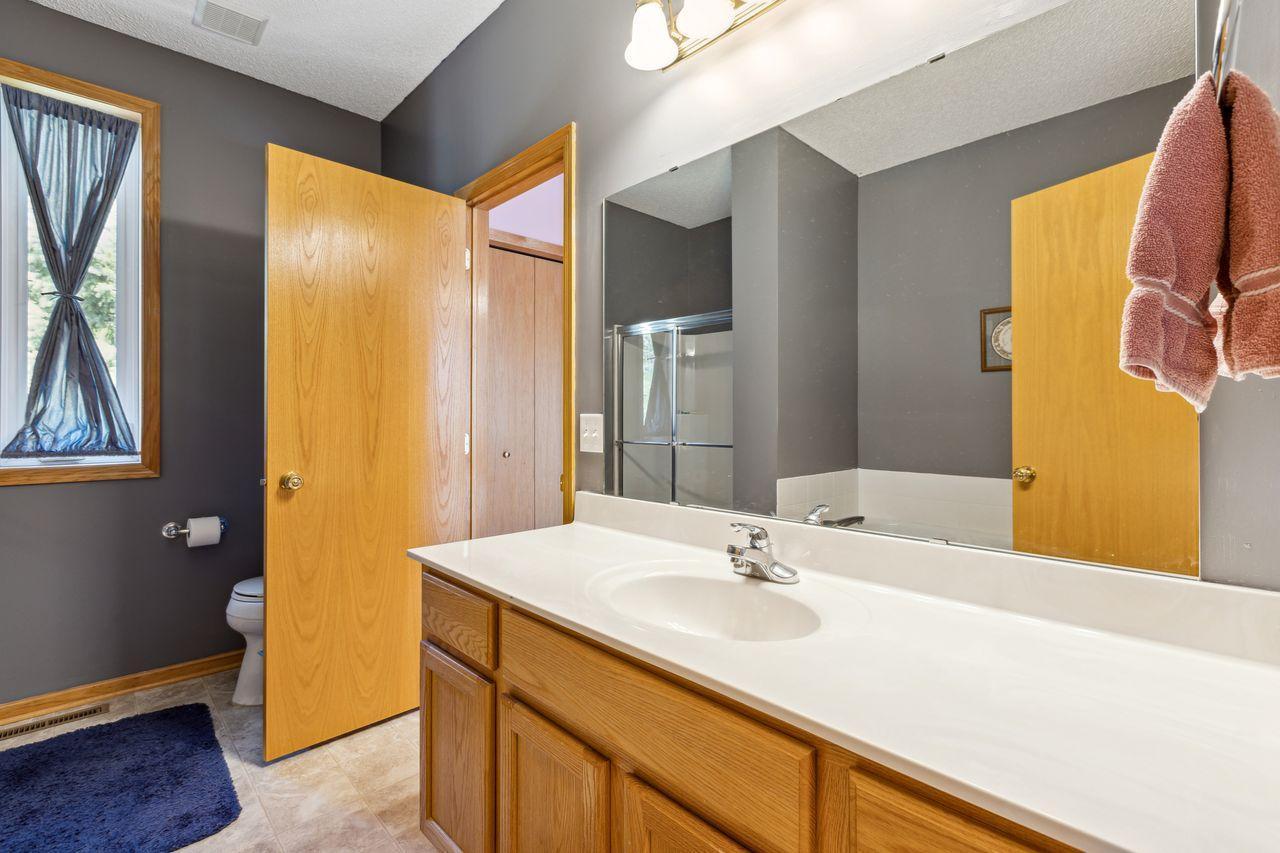3803 Meadowview Way