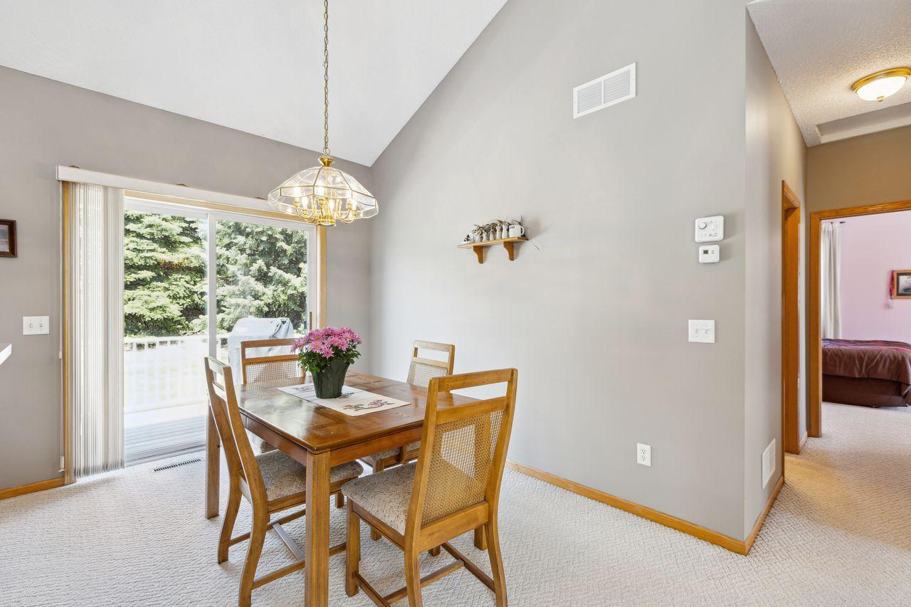3803 Meadowview Way