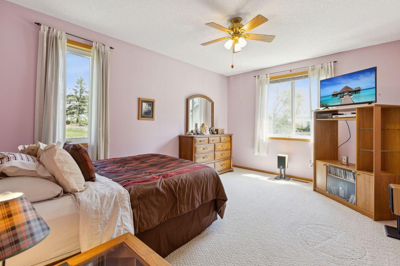 3803 Meadowview Way