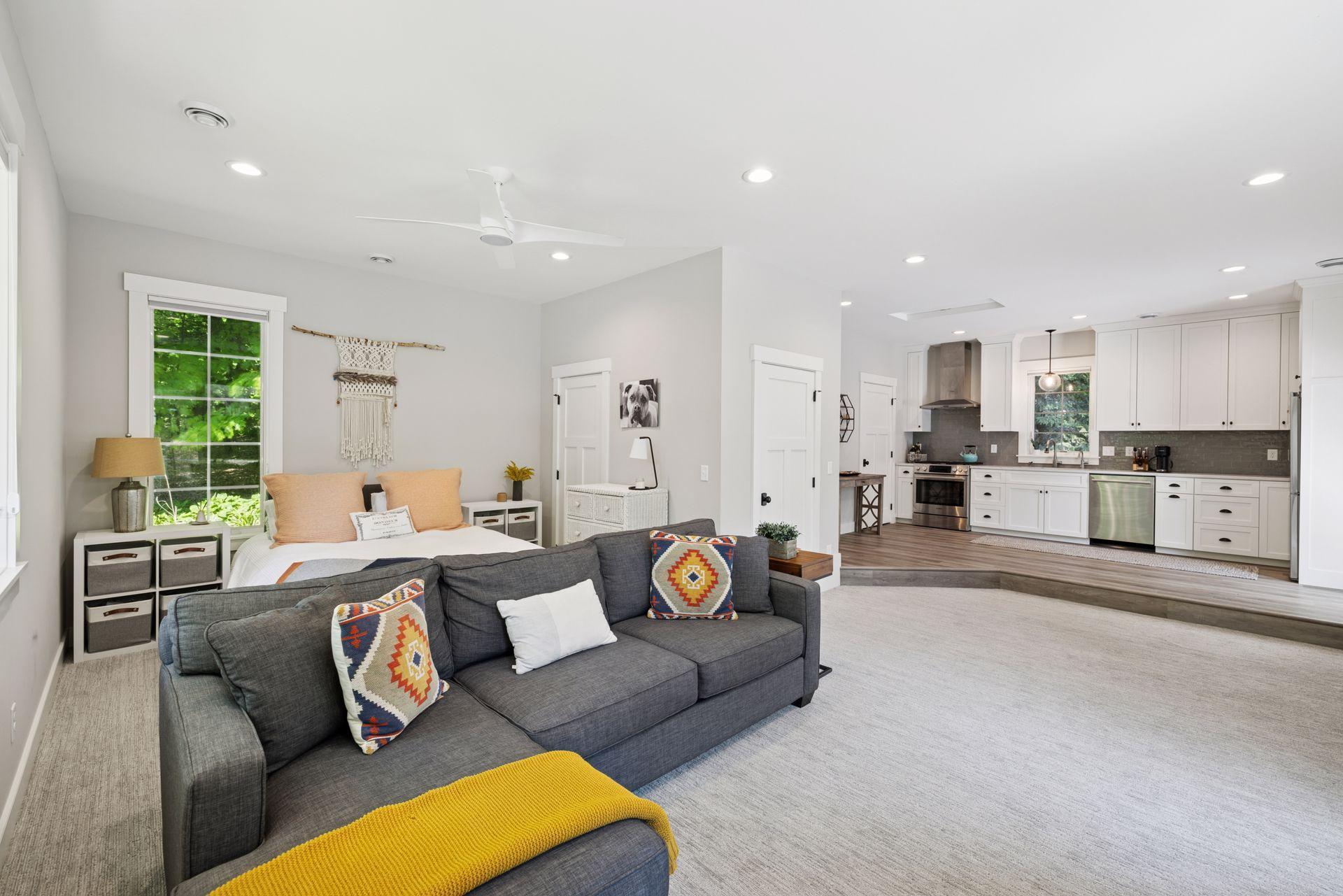 5890 Hardscrabble Circle