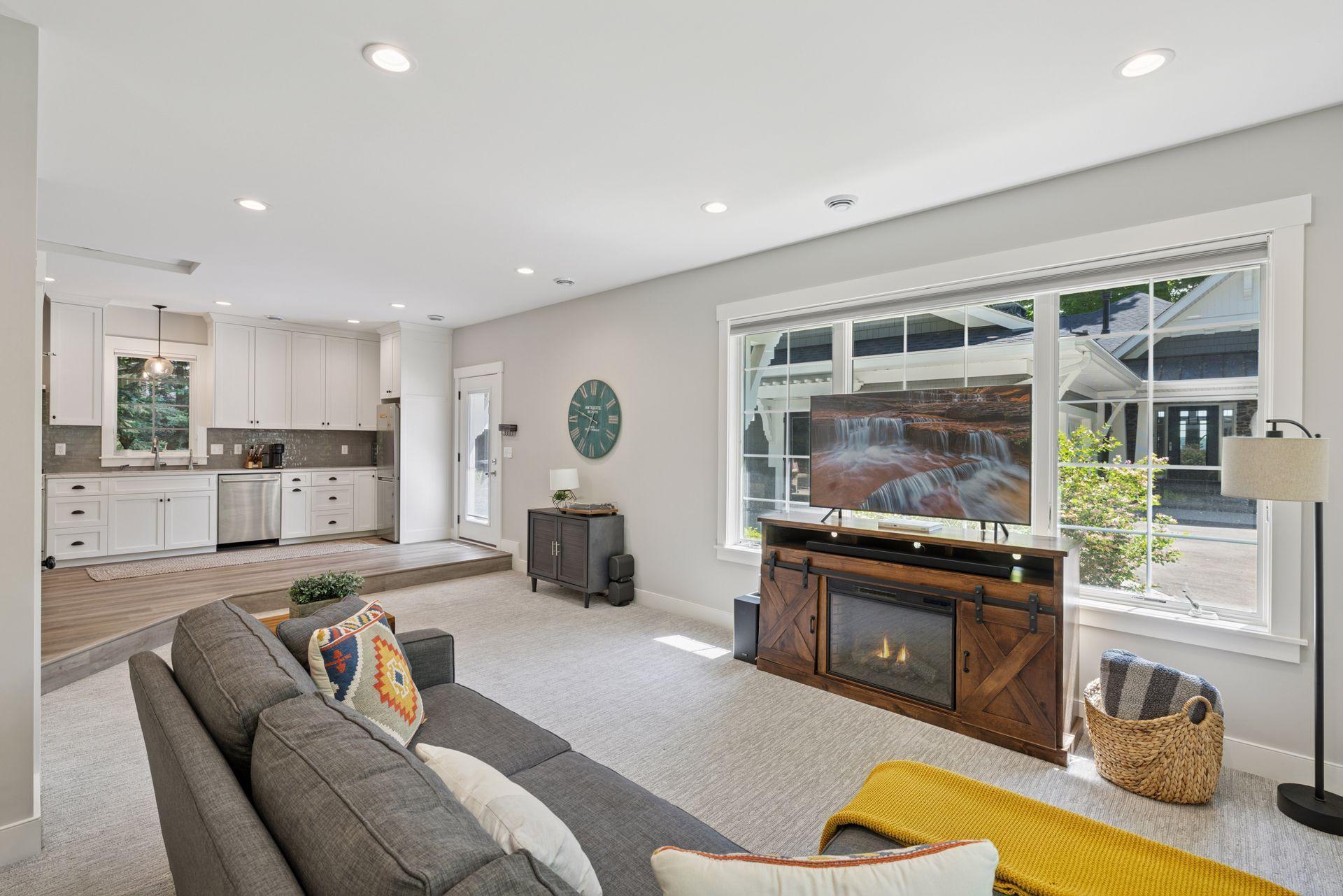 5890 Hardscrabble Circle
