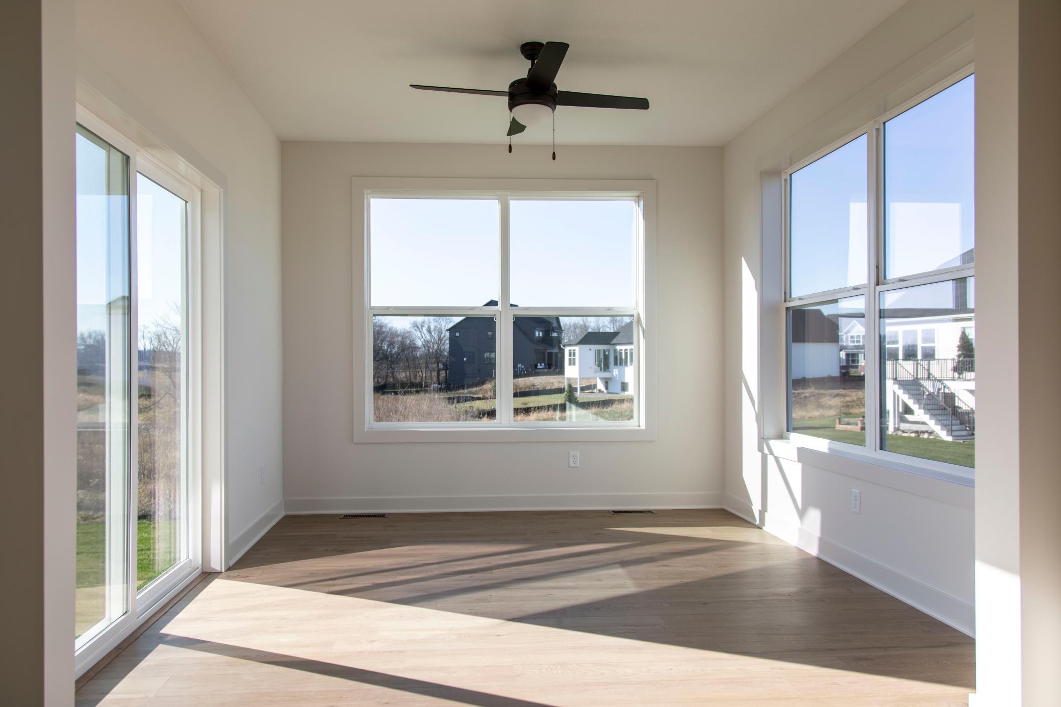 14523 Kingsview Lane N