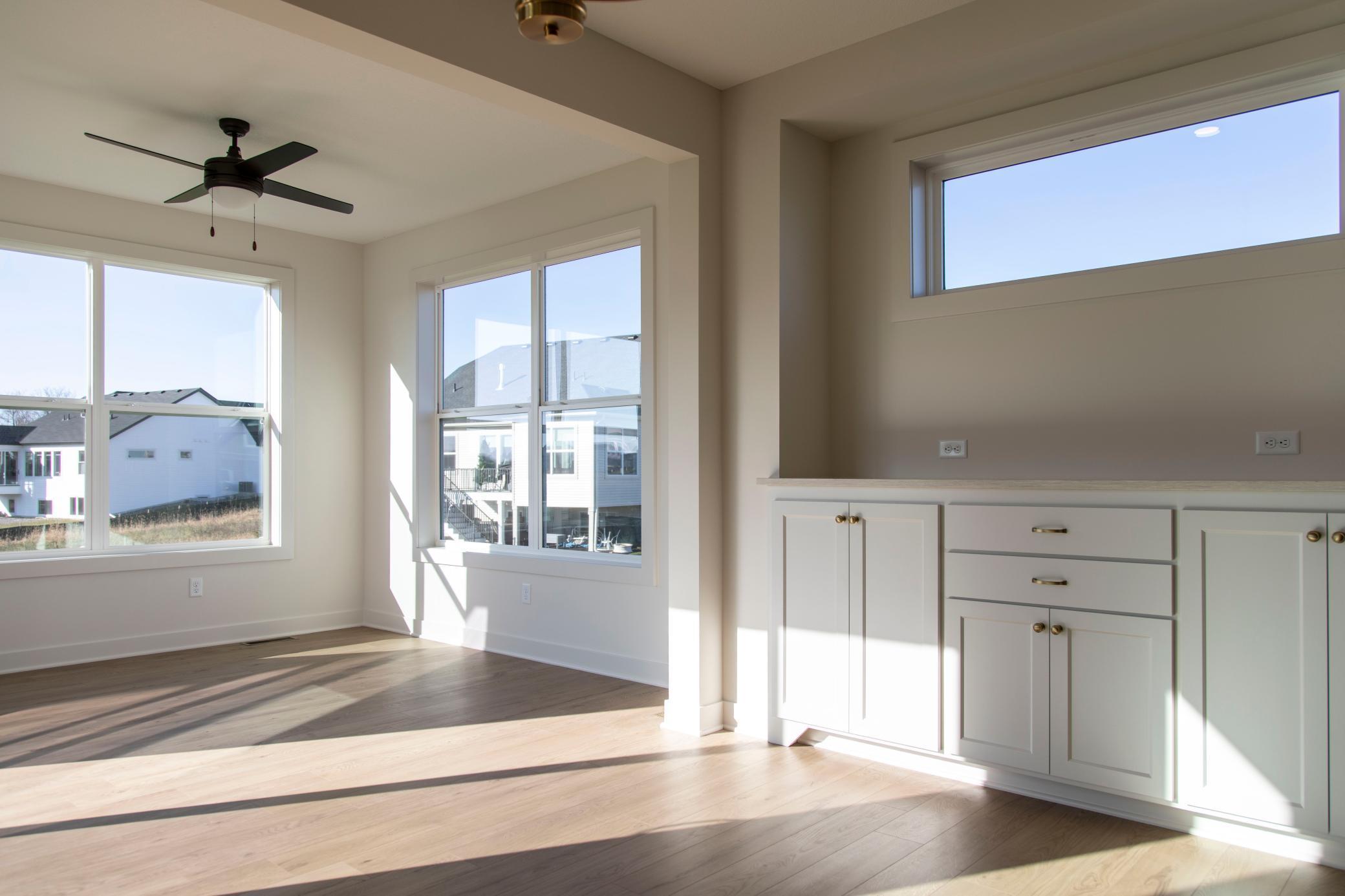 14523 Kingsview Lane N