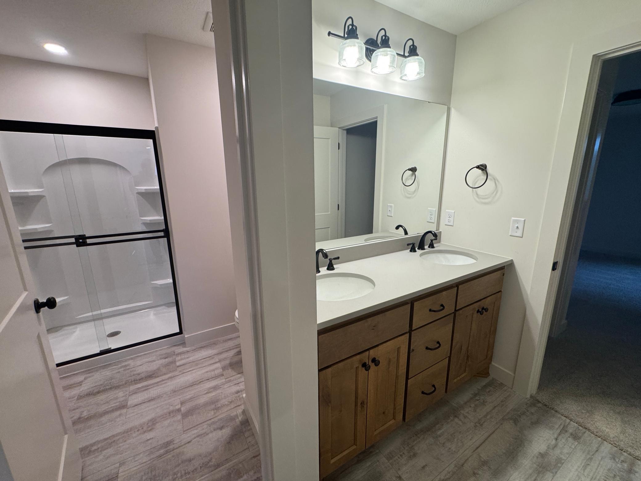 14523 Kingsview Lane N