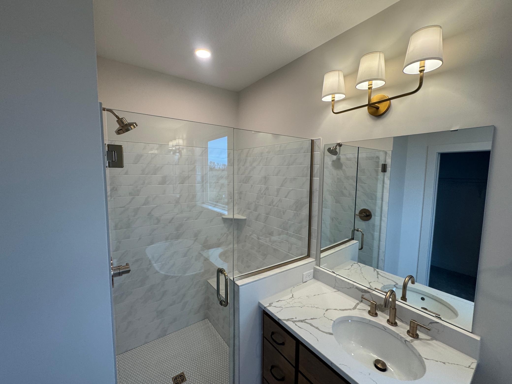 14523 Kingsview Lane N