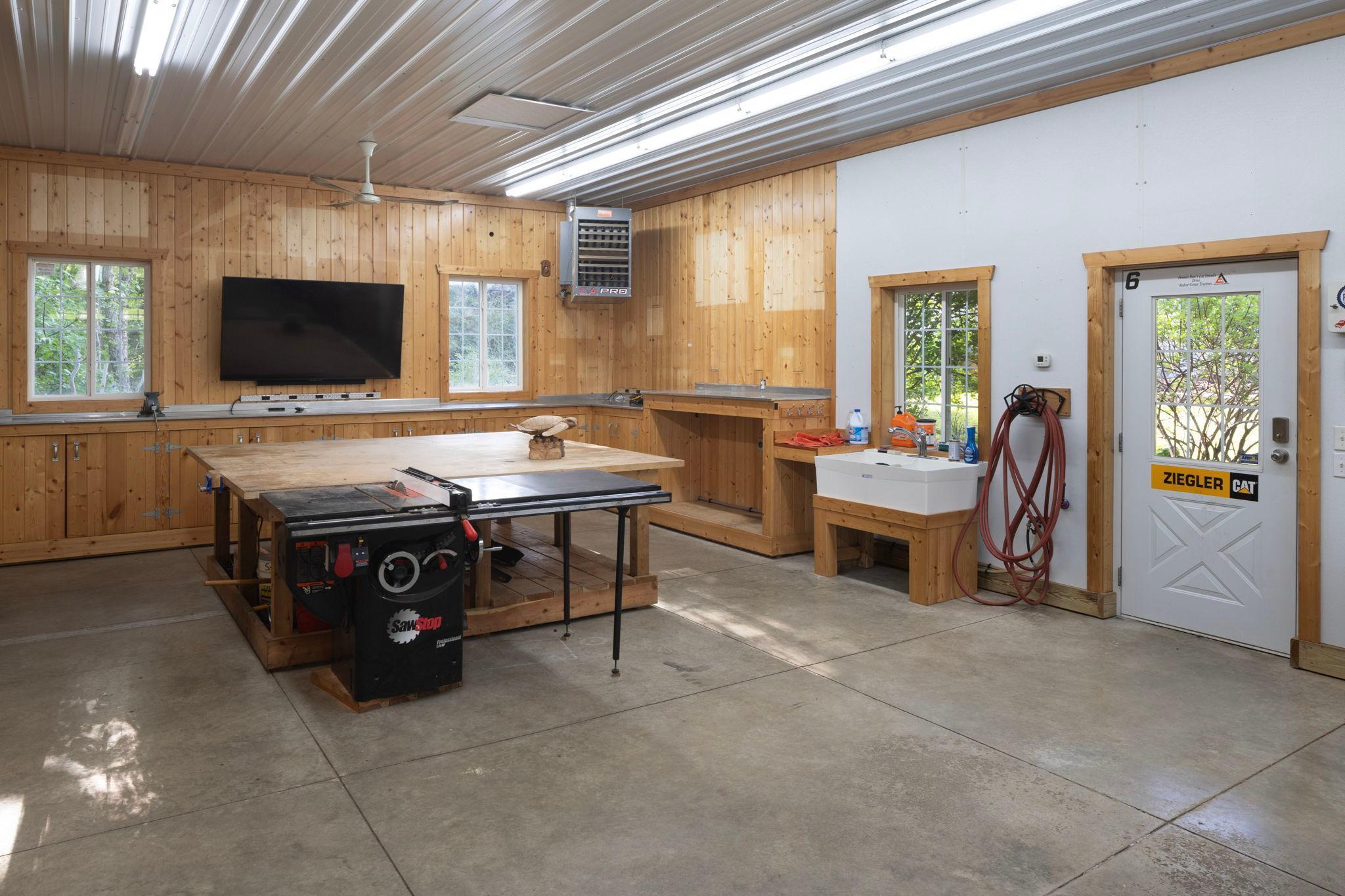 4950 Sleepy Hollow Road