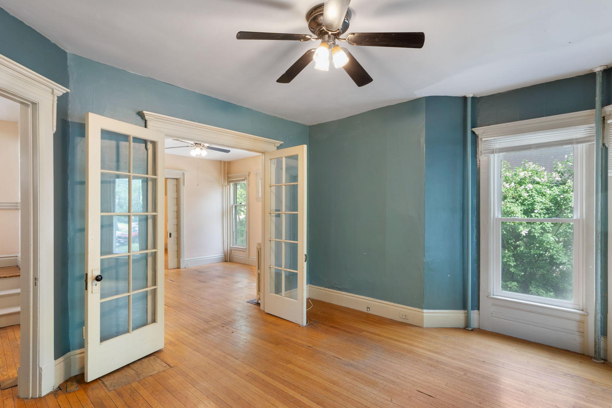 709 7th Street SE
