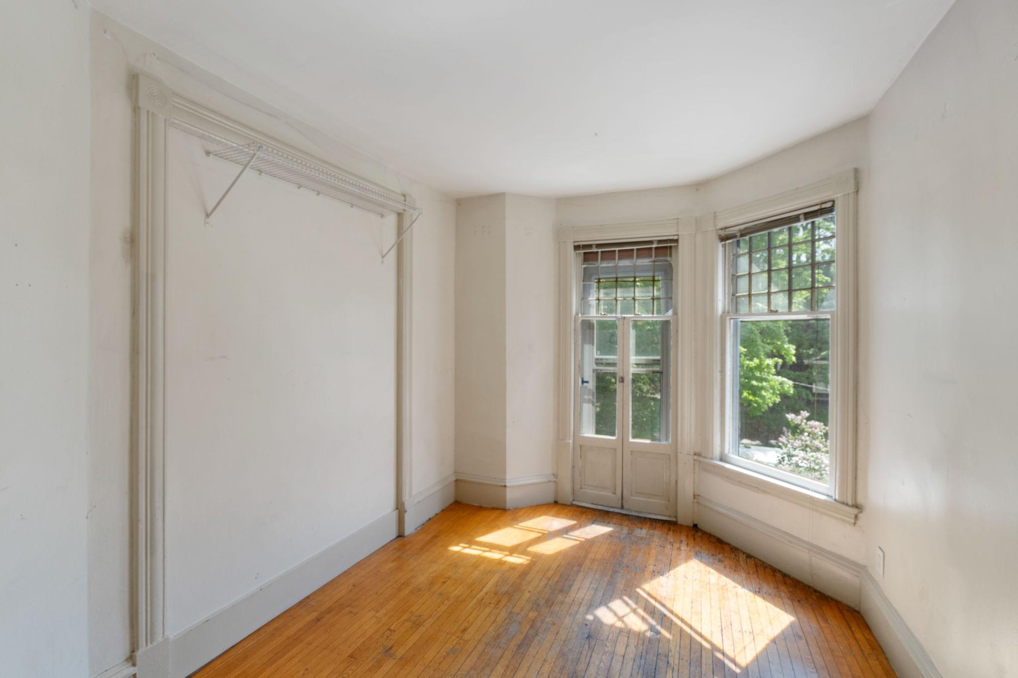 709 7th Street SE