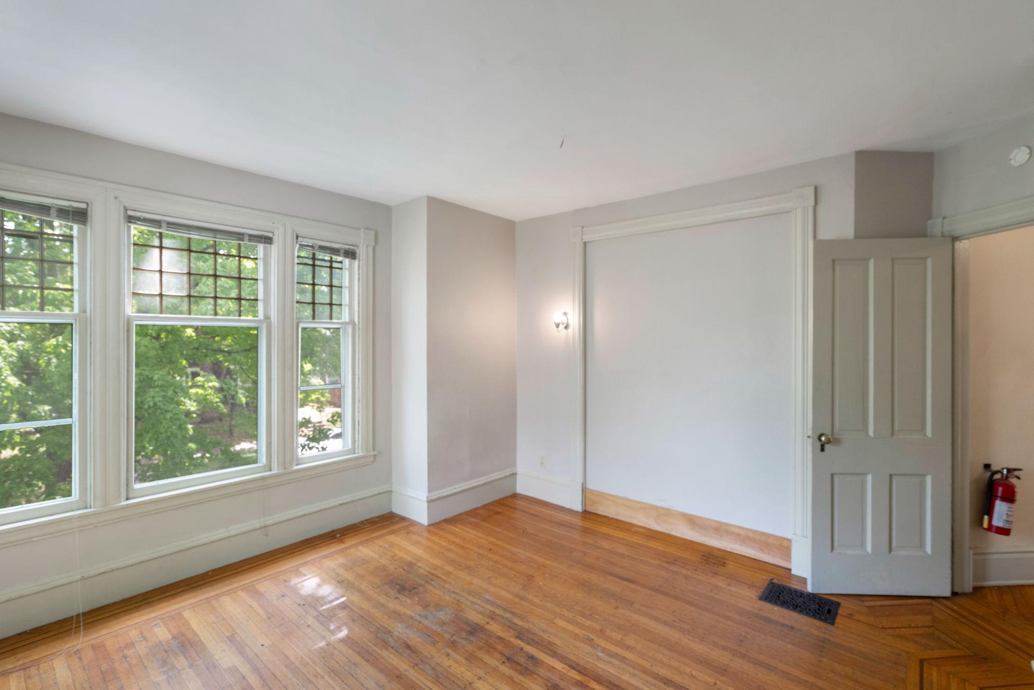 709 7th Street SE