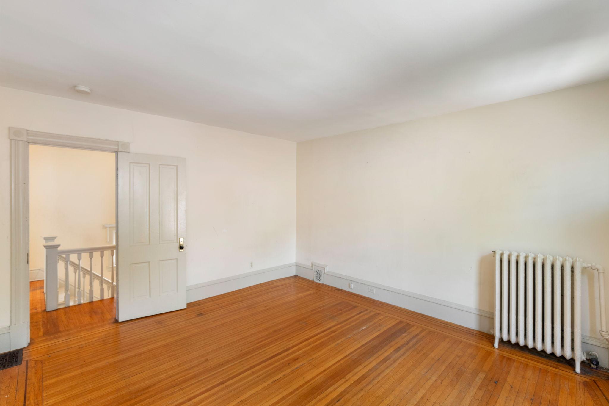 709 7th Street SE