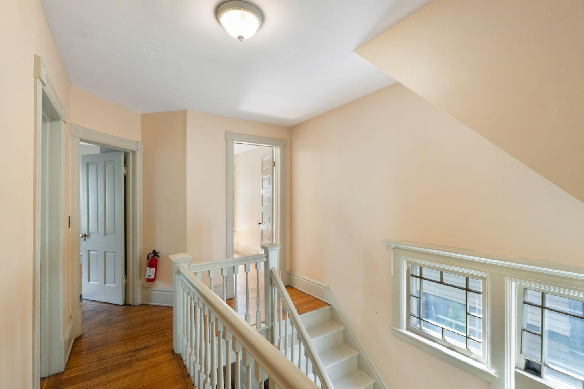709 7th Street SE