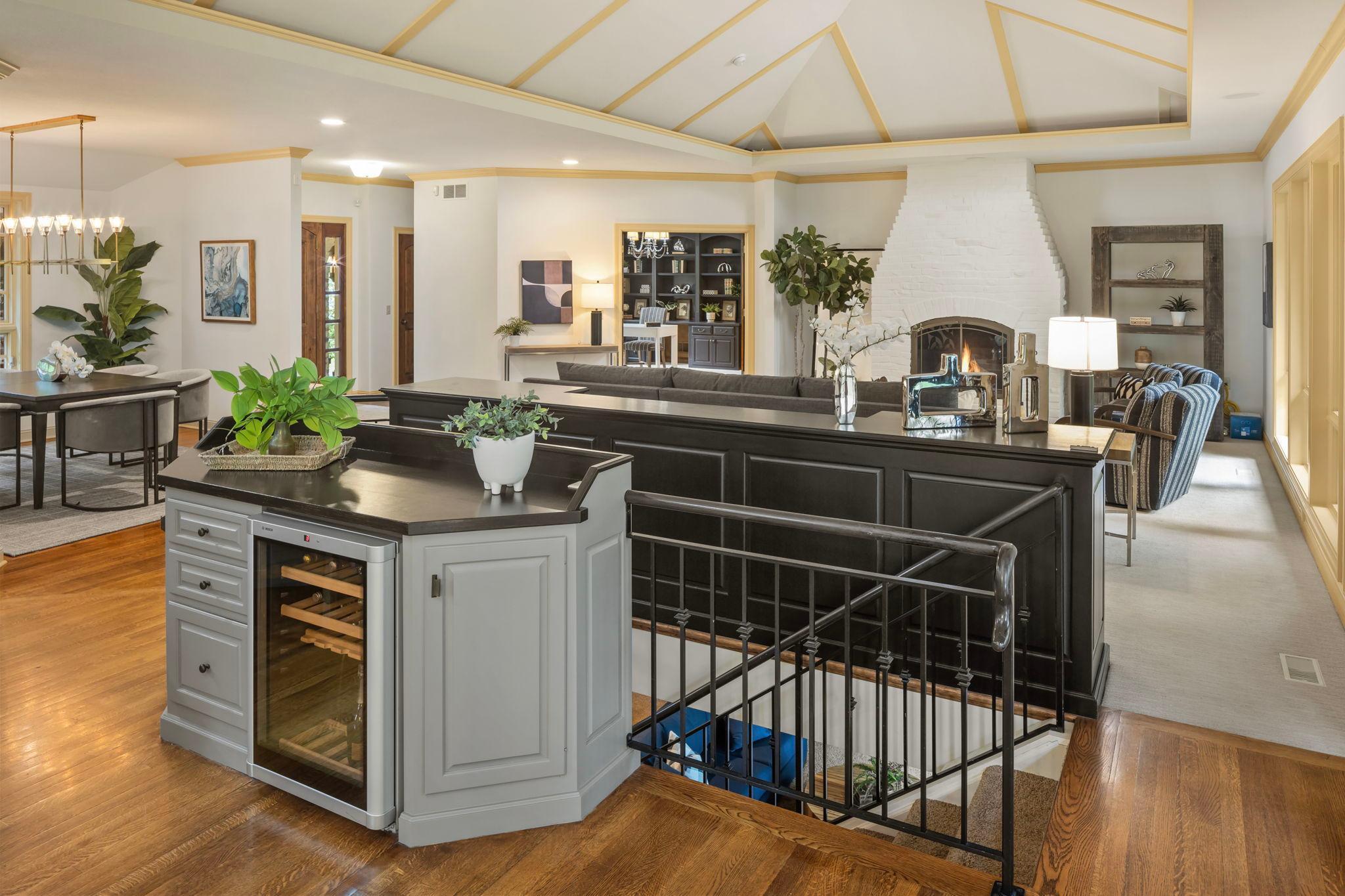 24155 Mary Lake Trail