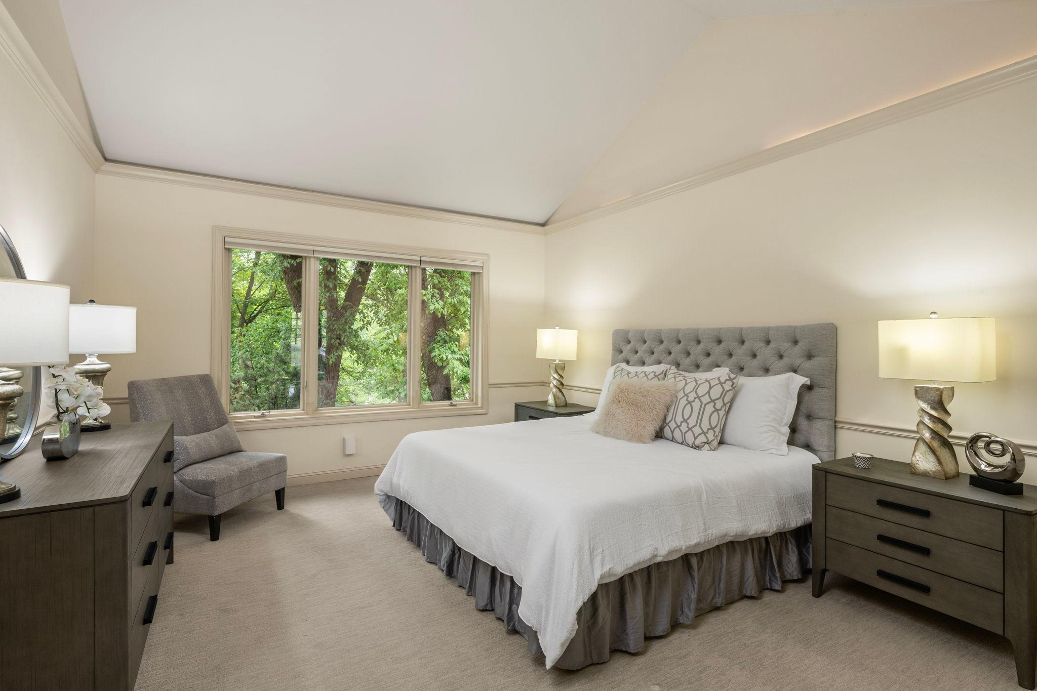 24155 Mary Lake Trail